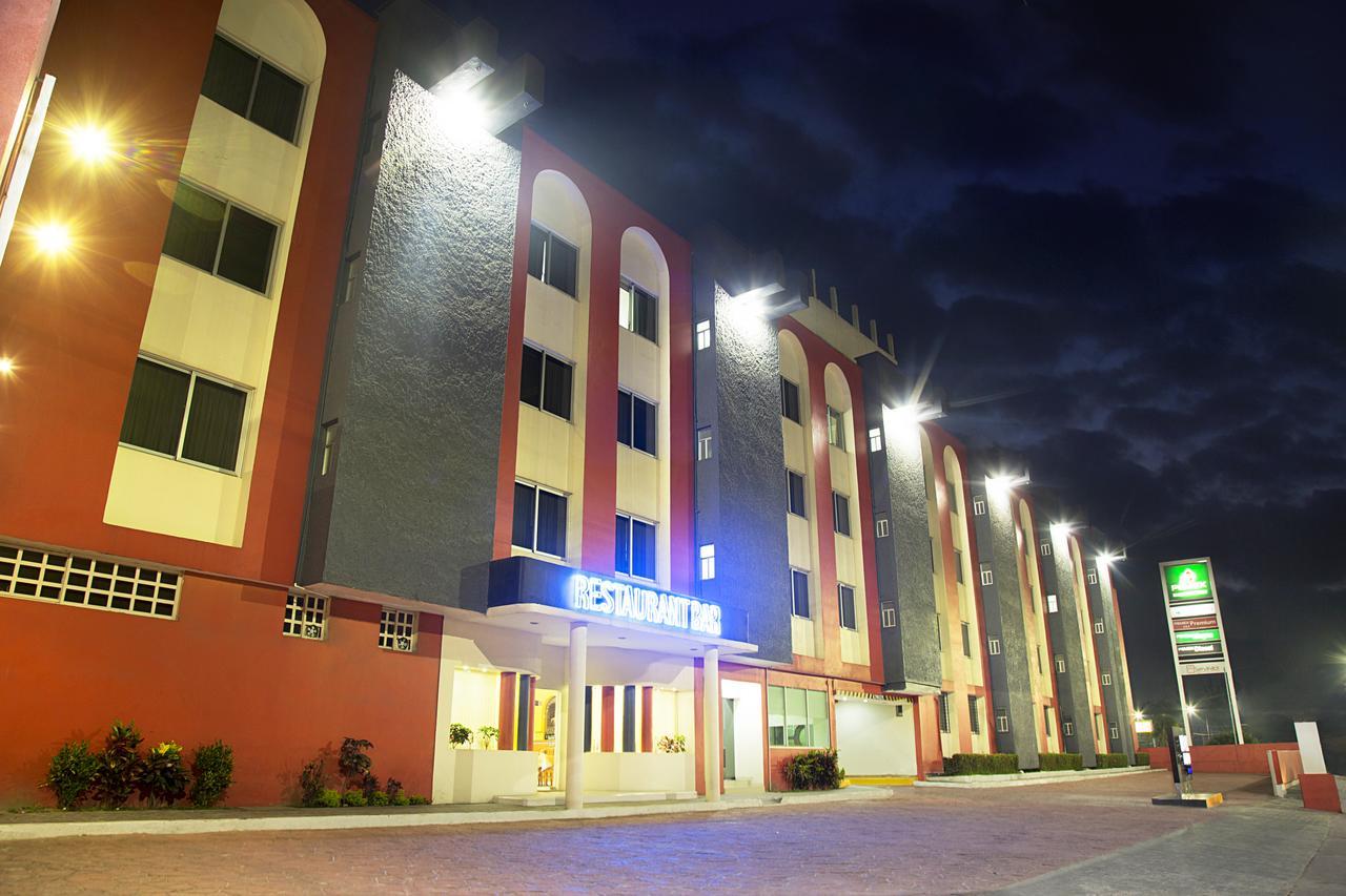 Hotel Madrid Minatitlán מראה חיצוני תמונה